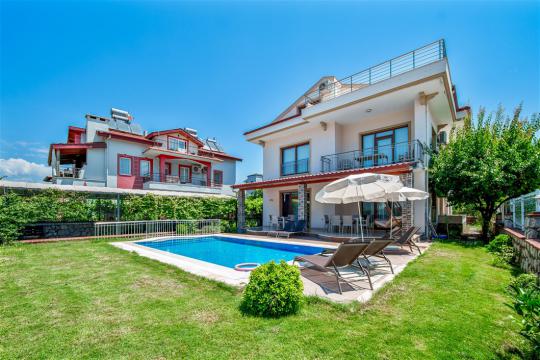 Villa Gold